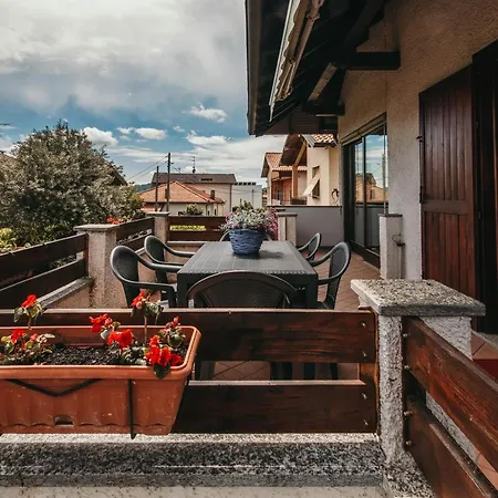 Casa Torelu - Lakeside Leisure & Business Prázdninový dům *